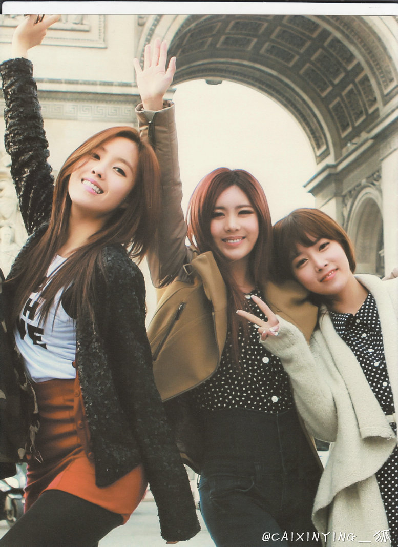 T-ARA'S FREE TIME IN PARIS&SWISS [238P] 