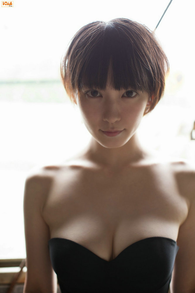 [BOMB.tv] GRAVURE Channel 2014年10月号 Riho Yoshioka 吉岡里帆 [76P]