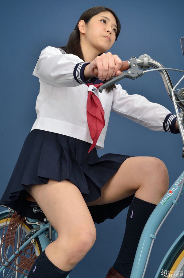 [Syukou-club] 2015.07.27 自転車とパンチラ12 渡里麻穂 [80P47MB]