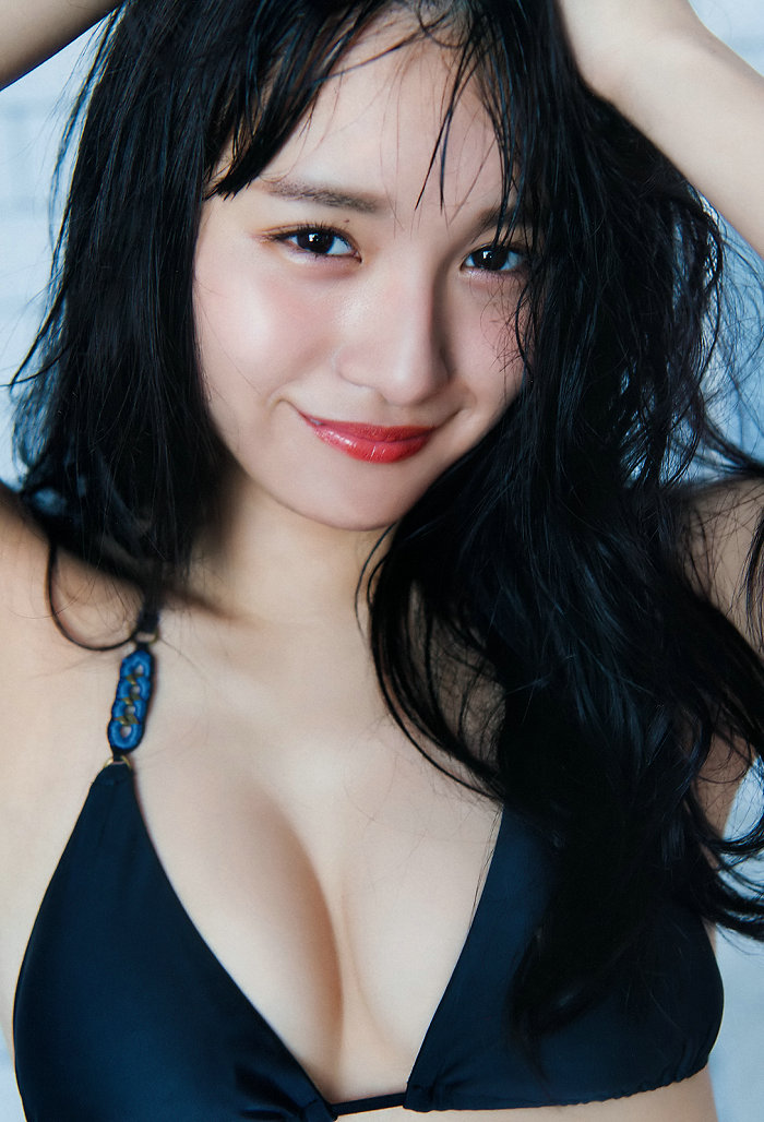 [Weekly Big Comic Spirits] 2019 No.42-43 浅川梨奈 阿久津真央 [11P]