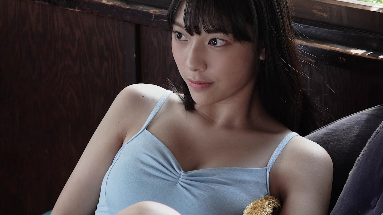 [Minisuka.tv] Eyu Hirayama 平山えゆ - Regular Gallery MOVIE 5.2 [240MB]