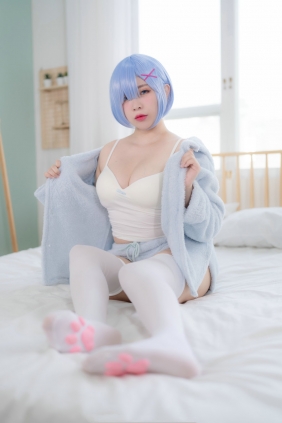 Yuna - Vol.9 Rem+S [83P-1.37GB]