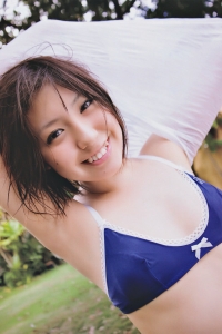 [Monthly Young Magazine] 2010.11 Yua Shinkawa 新川優愛 [15P]